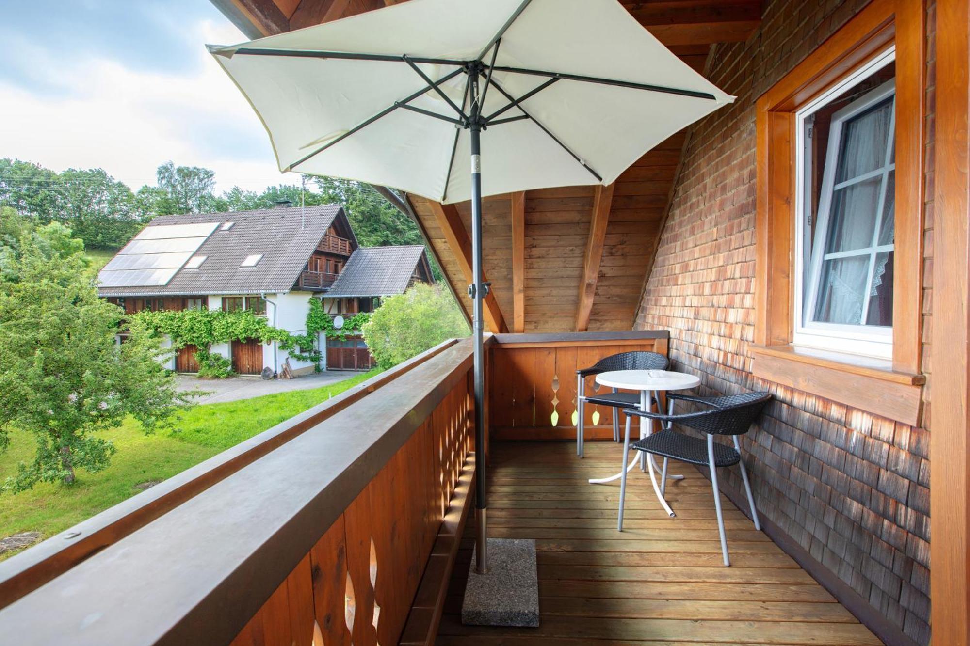 Apartamento Haus Schlageter Dachsberg im Schwarzwald Exterior foto